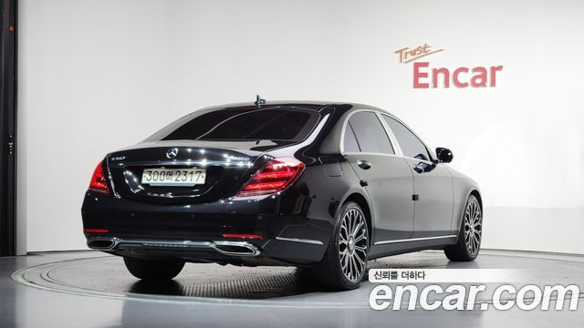 Mercedes-Benz S-Class W222 S560L 4MATIC - фото 1