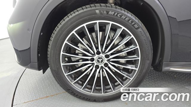Mercedes-Benz GLC-Class X254 GLC300 4MATIC AMG Line - фото 4