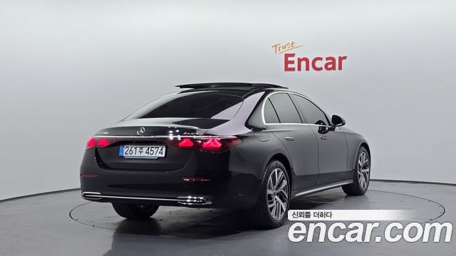 Mercedes-Benz E-Class W214 E220d 4MATIC Exclusive - фото 1