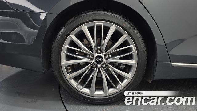 Hyundai Grandeur IG 3.0 Exclusive Special - фото 3
