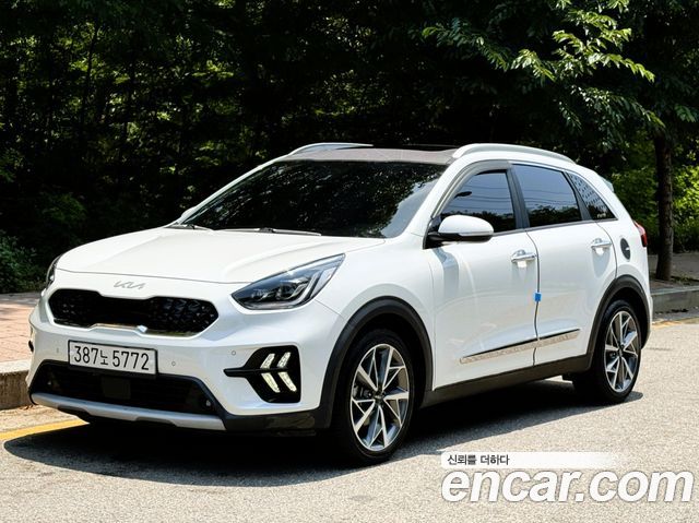Kia Niro Новый 1.6 HEV Signature - фото 0
