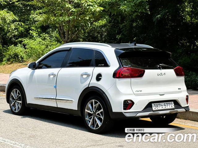 Kia Niro Новый 1.6 HEV Signature - фото 3