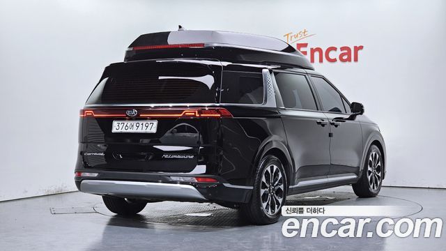 Kia Carnival 4-го поколения Gasoline 9-Seater Hi-Limousine Signature - фото 1