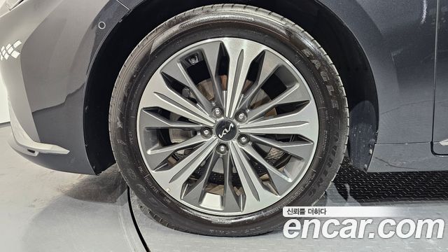 Kia K8 гибрид Noblesse - фото 3