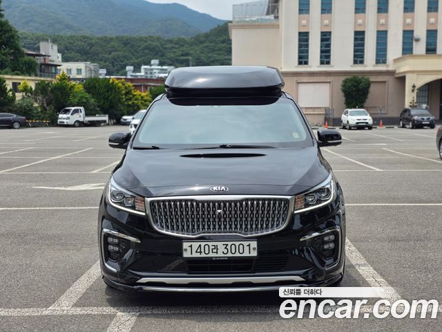Kia Carnival Новый Gasoline 9-seater Limousine(Special vehicle) - фото 0