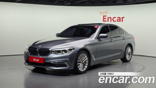 BMW 5-Series G30 520d Luxury Plus - фото 0