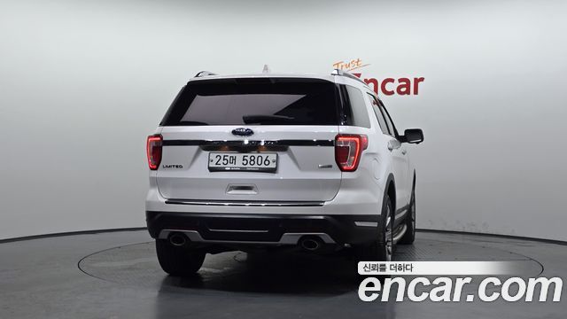 Ford Explorer 2.3 Limited 4WD 5th - фото 3
