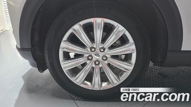 Ford Explorer 6-го поколения 2.3 LimIted 4WD - фото 4