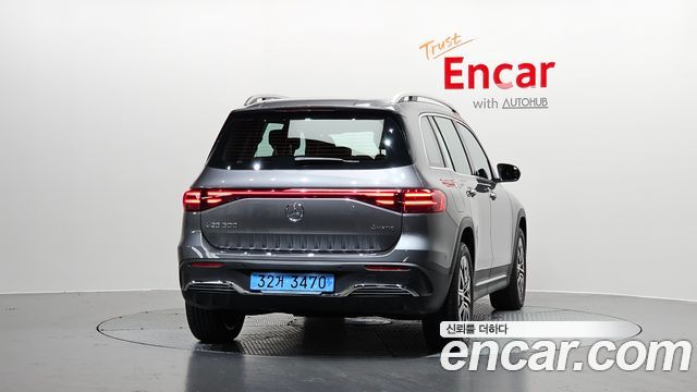 Mercedes-Benz EQB X243 EQB300 4MATIC AMG Line - фото 3