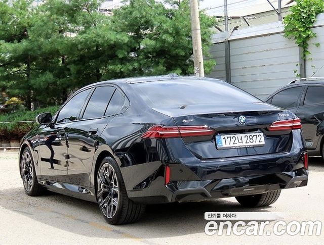 BMW 5-Series G60 530e xDrive M Sport - фото 2
