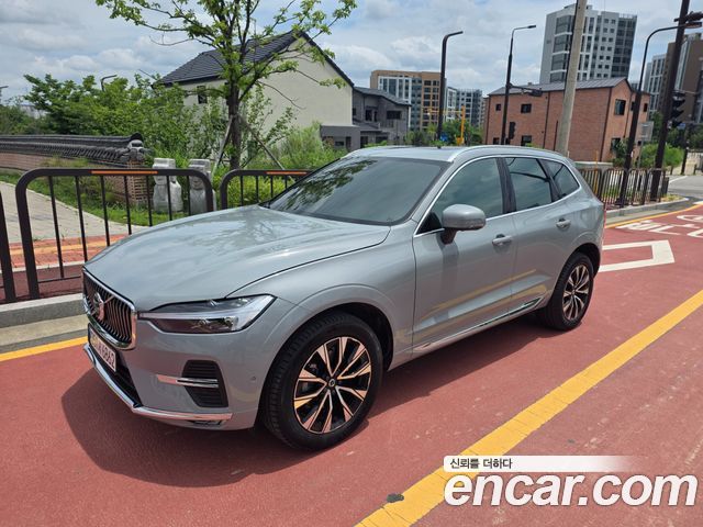 Volvo XC60 2-го поколения B5 Ultimate Bright - фото 0