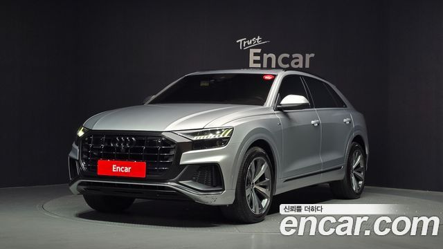 Audi Q8 50 TDI Quattro Premium - фото 0