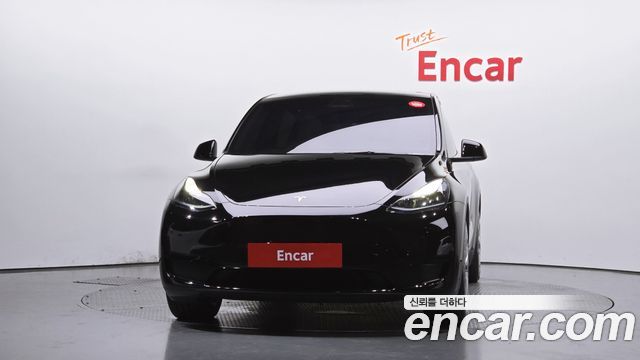 Tesla Model Y RWD - фото 2