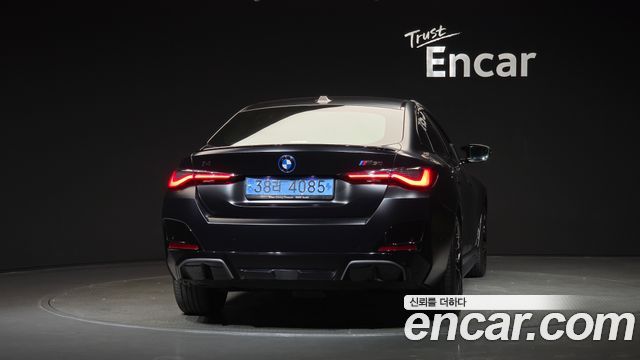 BMW i4 M50 Pro - фото 3
