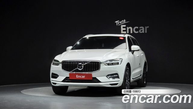 Volvo XC60 2-го поколения T8 Inscription - фото 2