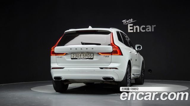 Volvo XC60 2-го поколения T8 Inscription - фото 3