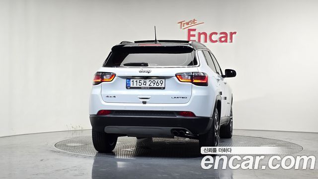 Jeep Compass 2-го поколения 2.4 Limitied AWD - фото 3
