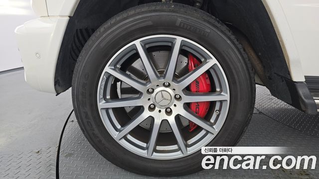 Mercedes-Benz G-Class AMG G63 - фото 4