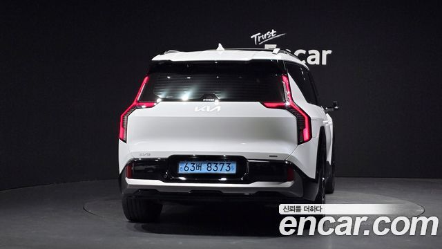 Kia EV9 Long Range 4WD GT Line - фото 2