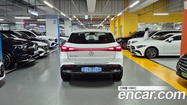 Mercedes-Benz EQA H243 EQA250 Progressive - фото 3