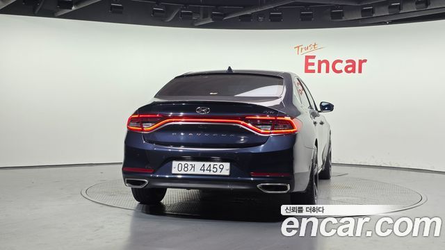 Hyundai Grandeur IG 2.2 Diesel Premium Special - фото 3