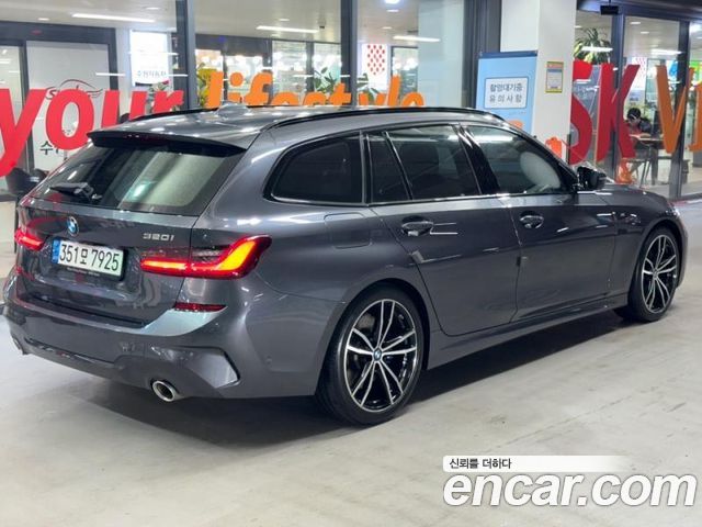 BMW 3-Series G20 320i Touring M Sports - фото 3