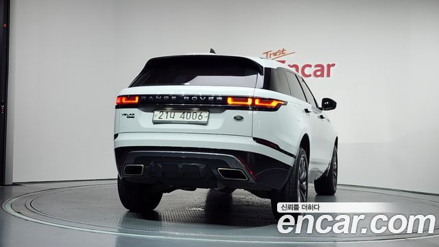 Land Rover Range Rover Velar 3.0 D300 R-Dynamic SE - фото 3