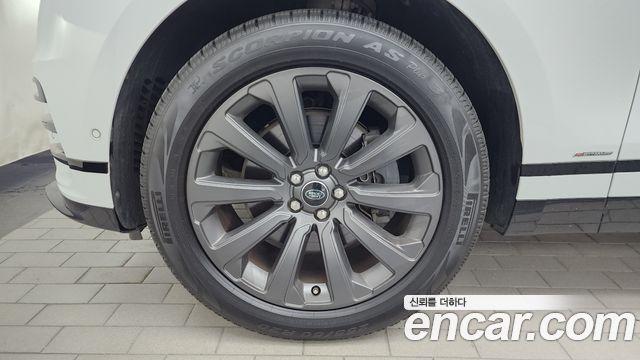 Land Rover Range Rover Velar 3.0 D300 R-Dynamic SE - фото 4
