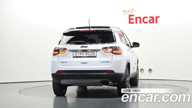 Jeep Compass 2-го поколения 2.4 Limitied AWD - фото 3