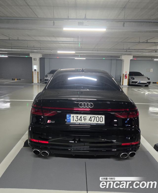 Audi S8 D5 4.0 TFSI Quattro LWB - фото 3