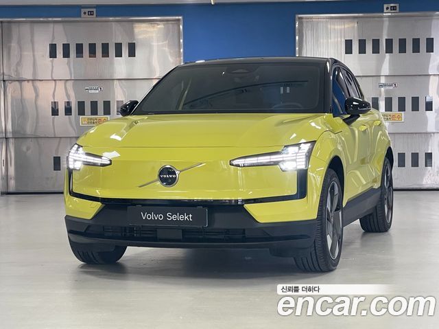 Volvo EX30 Ultra - фото 0
