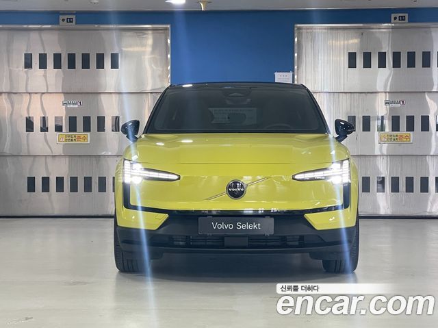 Volvo EX30 Ultra - фото 2