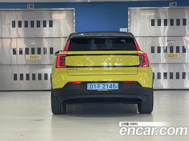 Volvo EX30 Ultra - фото 3