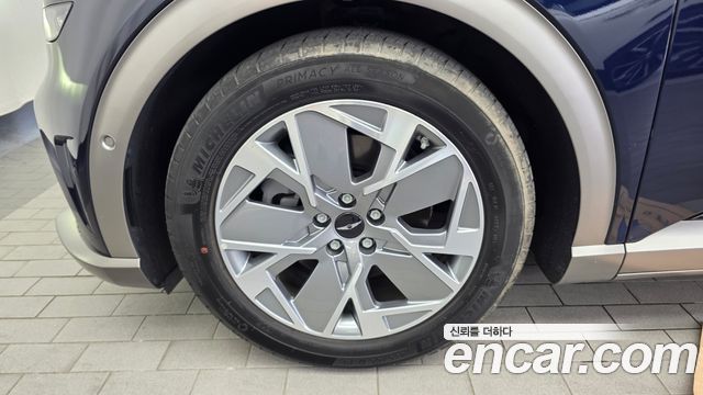 Genesis GV60 Standard - фото 4