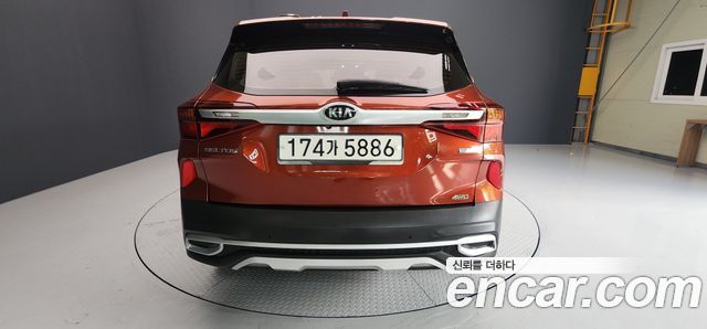 Kia Seltos Diesel 1.6 2WD Prestige - фото 1