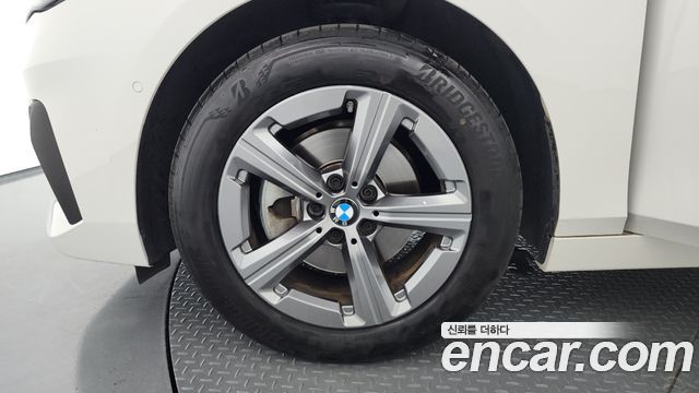 BMW 2 Series Active Tourer U06 220i Advantage - фото 4