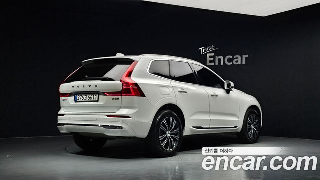 Volvo XC60 2-го поколения B5 Inscription - фото 1