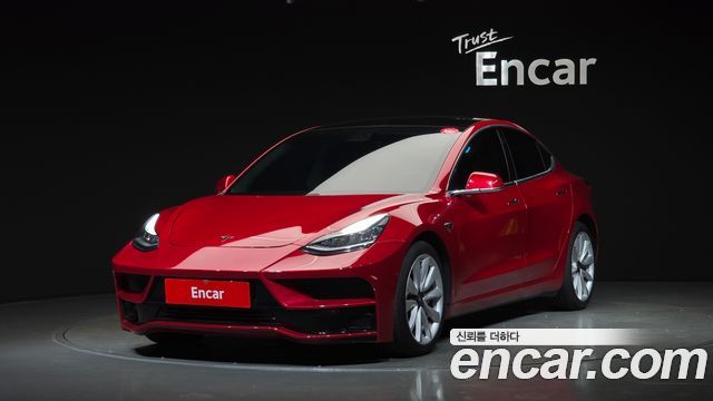 Tesla Model 3 Long Range AWD - фото 0
