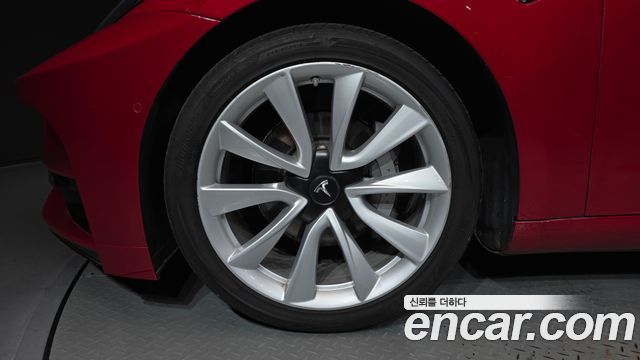 Tesla Model 3 Long Range AWD - фото 4