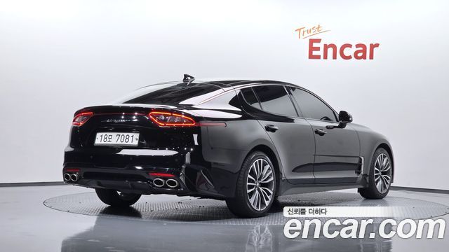 Kia Stinger 2.0 Turbo 2WD Platinum - фото 1