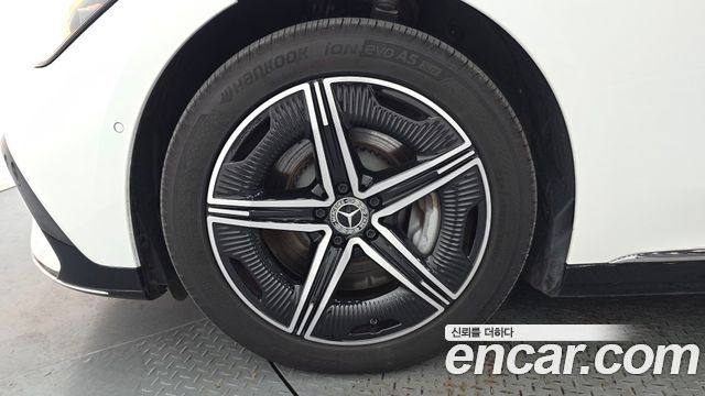 Mercedes-Benz EQE V295 EQE350+ - фото 4