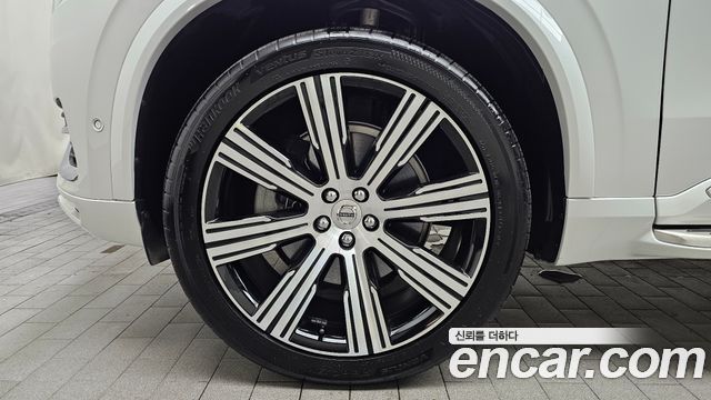 Volvo XC90 2-го поколения B6 Ultimate Bright - фото 4
