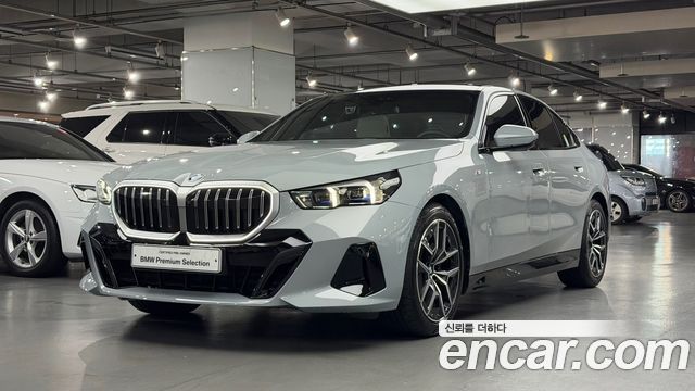 BMW 5-Series G60 523d M Sport - фото 0