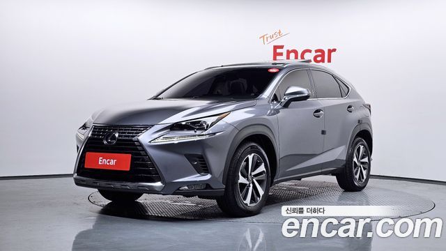 Lexus NX 300 Supreme - фото 0