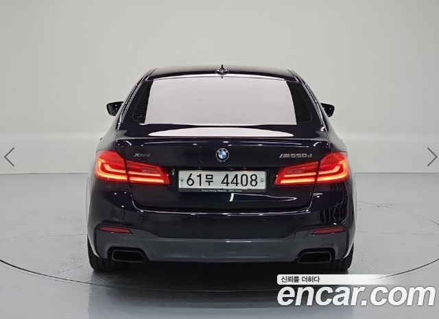 BMW 5-Series G30 M550d xDrive - фото 2