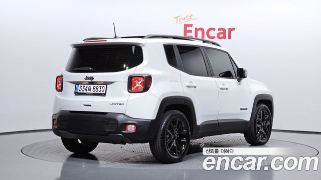 Jeep Renegade 1.3 Limited - фото 1