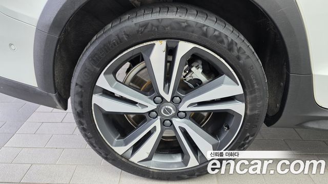 Volvo V60 Cross Country 2-го поколения B5 Pro AWD - фото 4