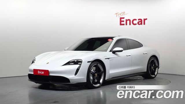 Porsche Taycan 4S - фото 0