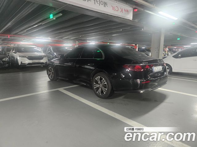 Mercedes-Benz E-Class W214 E200 Avantgarde - фото 1