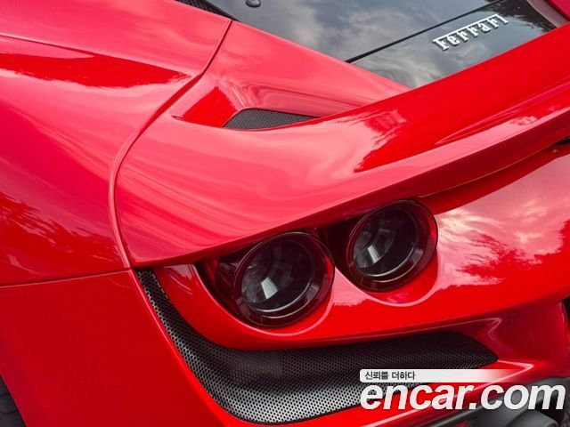 Ferrari F8 Tributo 3.9 V8 - фото 4